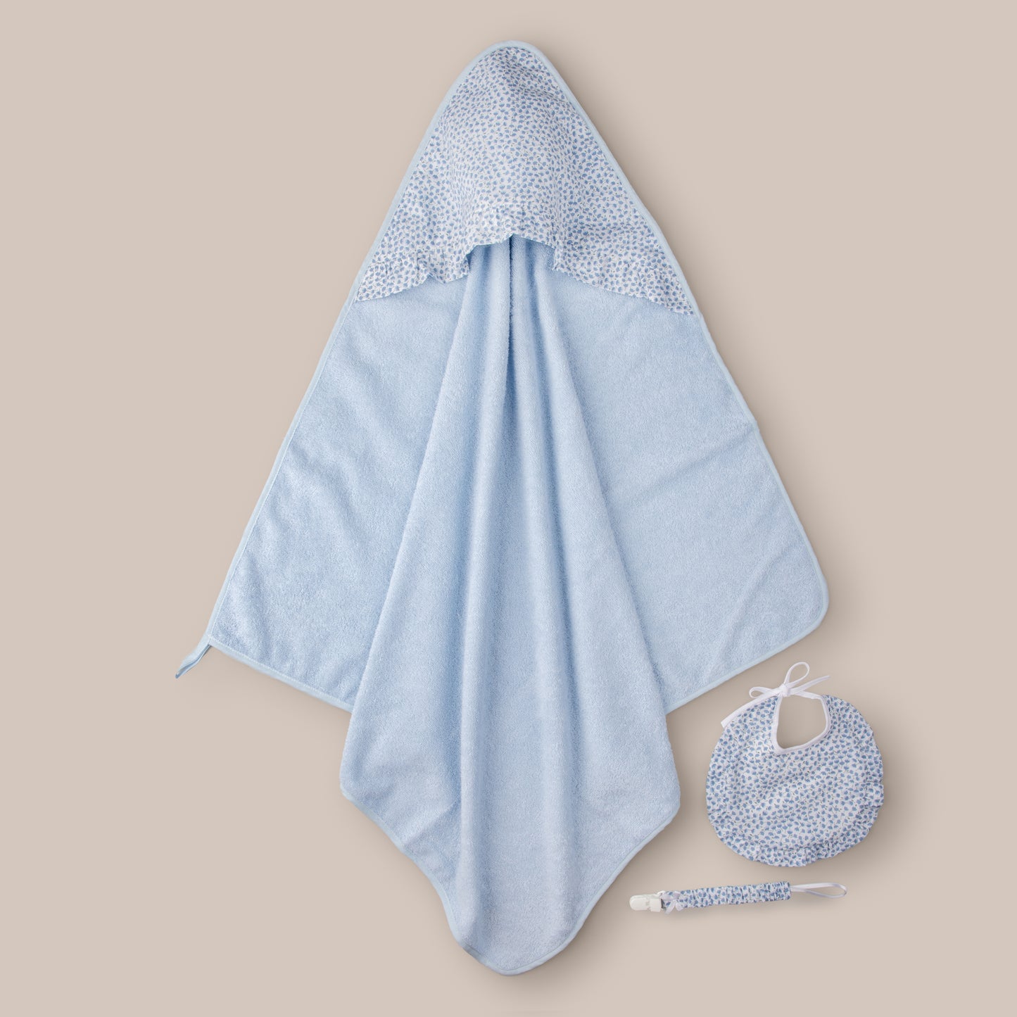 CAPA RETAIL CON BABERO Y CHUPETERO AZUL